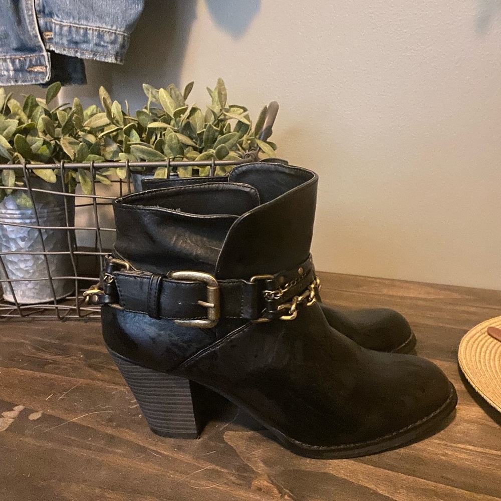 Moto ankle booties